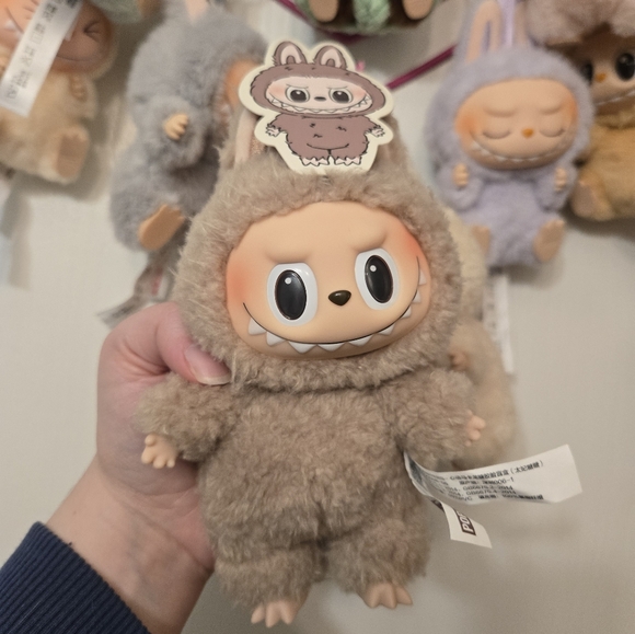 Labubu Toffee Macaron Plush Popmart - Picture 3 of 4